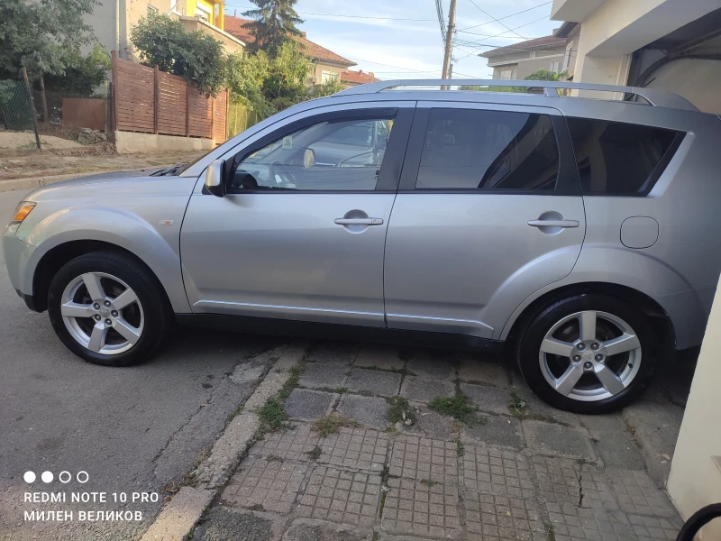 Mitsubishi Outlander 2.0 DI-D 4x4 6+ 1 , снимка 5 - Автомобили и джипове - 47295842