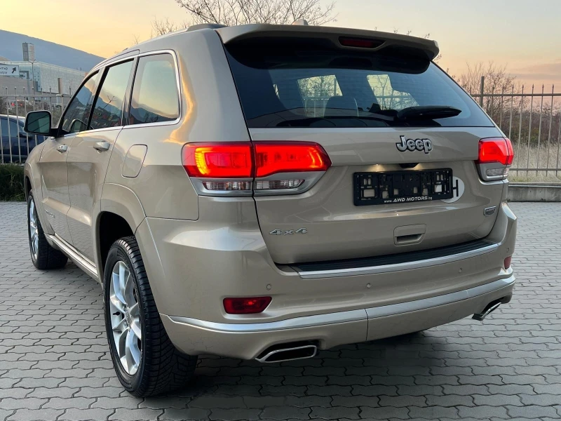 Jeep Grand cherokee SUMIT 5.7 HEMI СЕРВИЗНА ИСТОРИЯ. ВНОС ШВЕЙЦАРИЯ, снимка 4 - Автомобили и джипове - 48154230