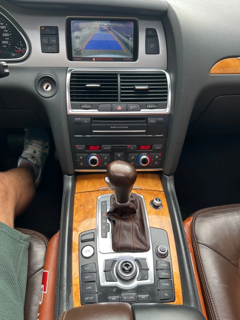 Audi Q7 4.2 340 8ZF панорама, снимка 16 - Автомобили и джипове - 52573665
