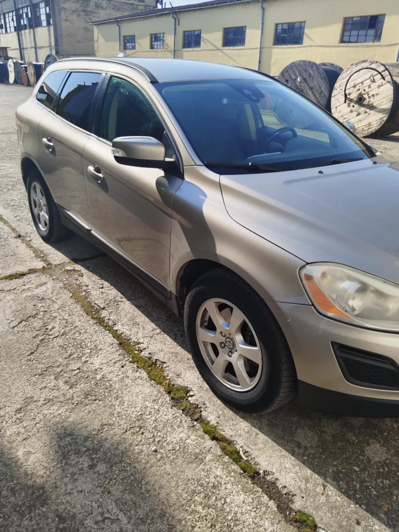 Volvo XC60, снимка 2 - Автомобили и джипове - 53466646