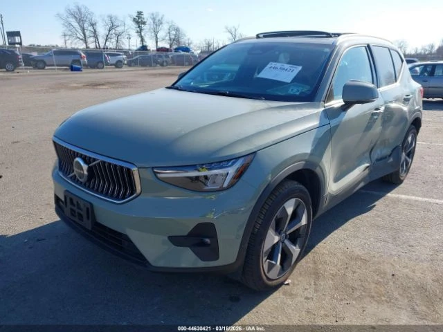 Volvo XC40 * B5 PLUS* BRIGHT THEME* , снимка 2 - Автомобили и джипове - 55007509