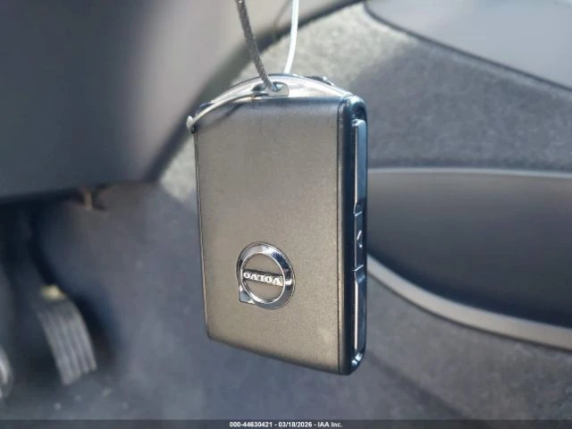 Volvo XC40 * B5 PLUS* BRIGHT THEME* , снимка 10 - Автомобили и джипове - 55007509