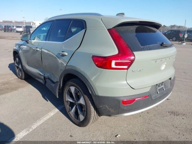 Volvo XC40 * B5 PLUS* BRIGHT THEME* , снимка 3 - Автомобили и джипове - 55007509
