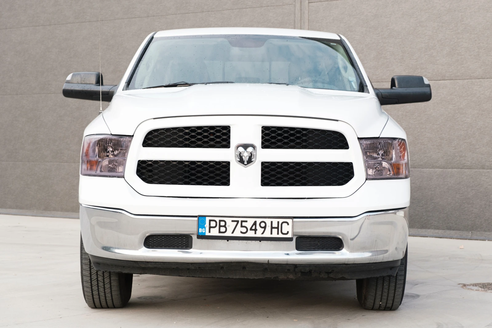 Dodge RAM 1500 SLT 3.0D 4x4 - изображение 2