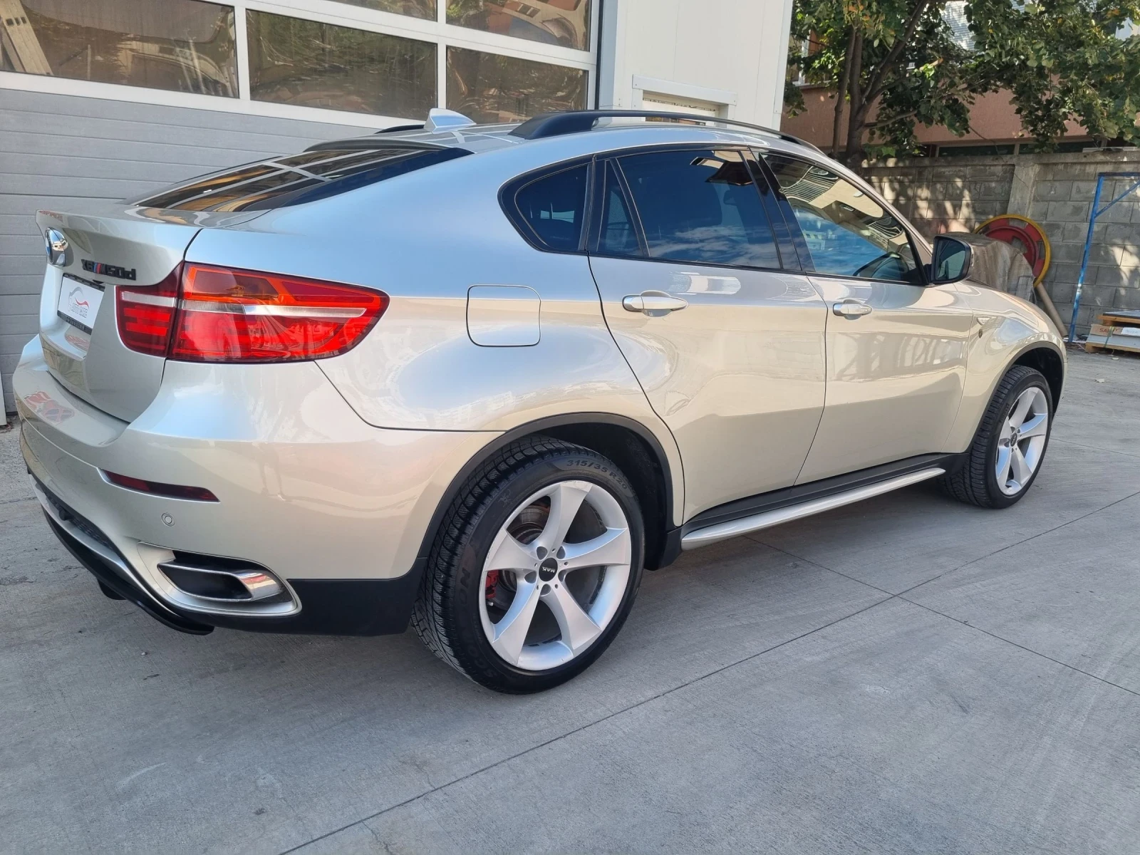 BMW X6 4.0.XD 400к.с.HAMANN обслужено изцяло - изображение 4