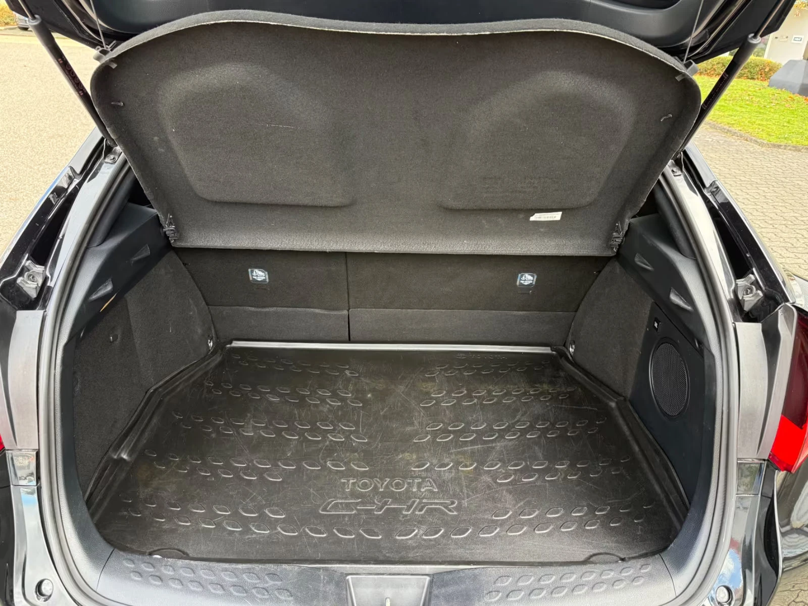 Toyota C-HR GR-SPORT/184HP/BLACK-EDITION/ACC/BSA/CPLAY/894f - изображение 9