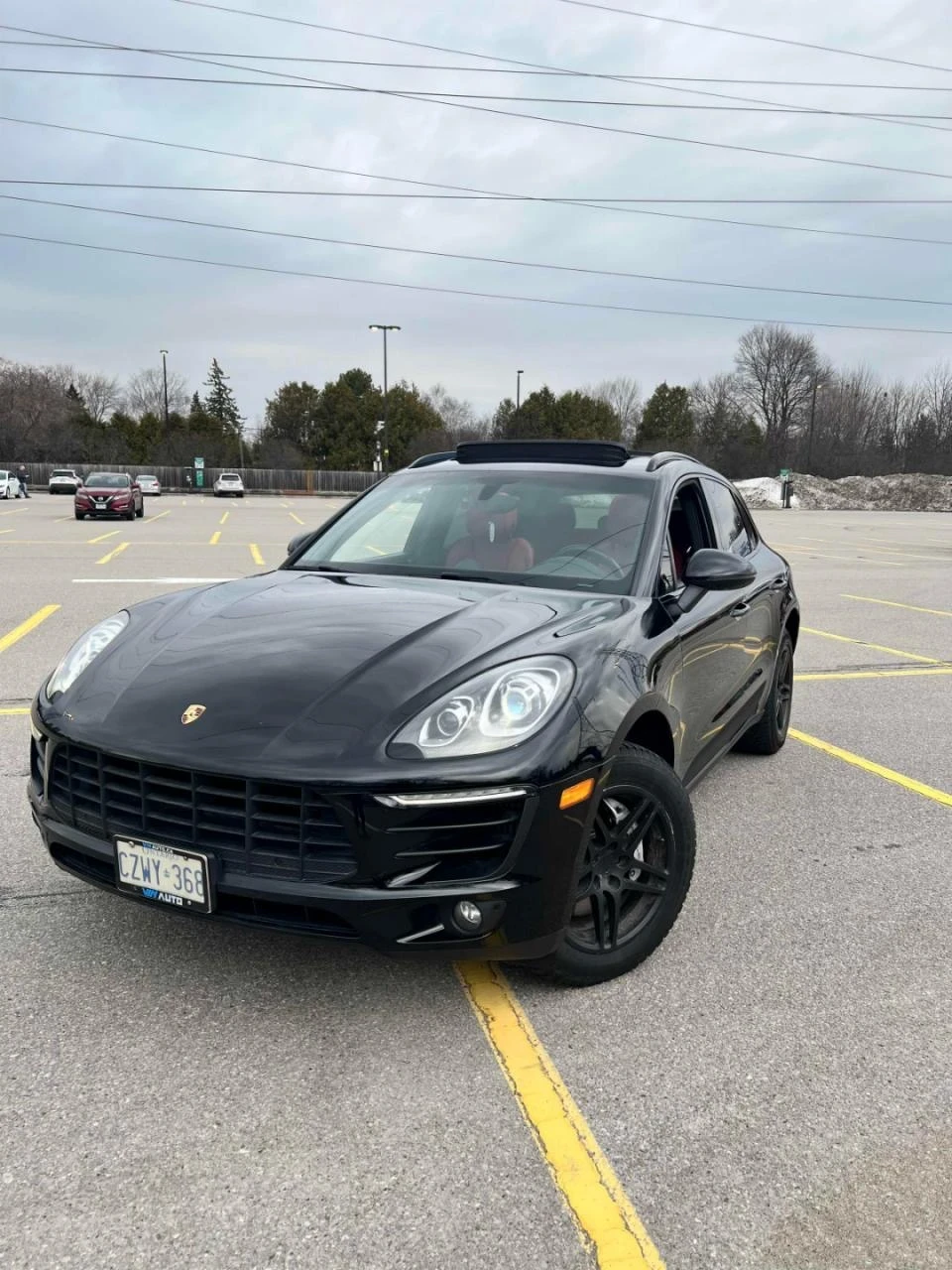Porsche Macan Sport/Black-pkg* Keyless* CarPlay* Обдух* Пано | Auto.bg — изображение 1