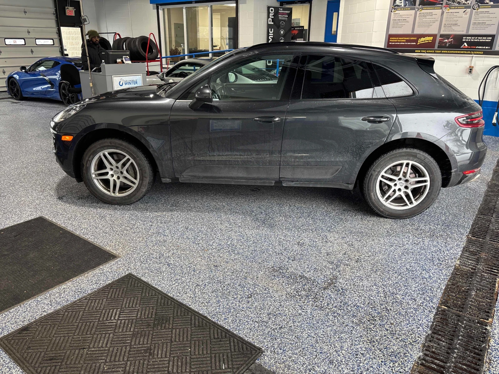 Porsche Macan  * * CARFAX * * АВТО КРЕДИТ * * , снимка 3 - Автомобили и джипове - 54222254