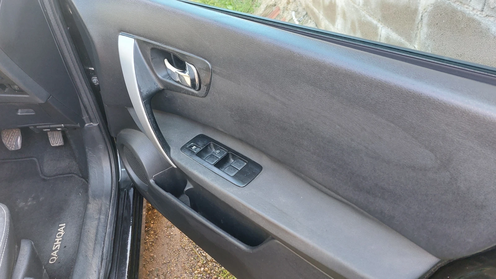 Nissan Qashqai 1, 5 дизел, снимка 6 - Автомобили и джипове - 54311125