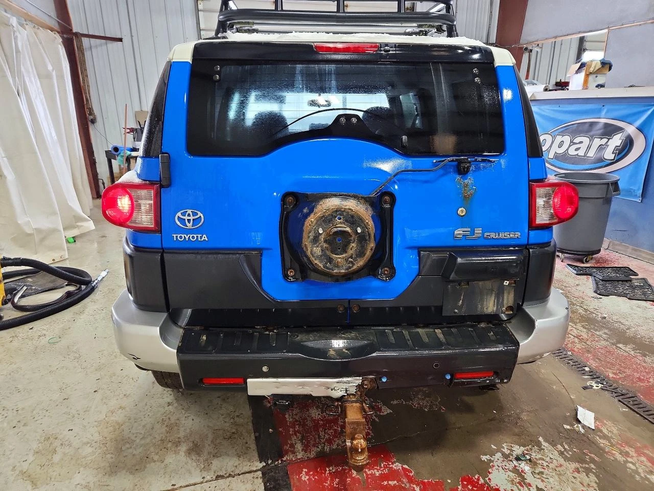 Toyota Fj cruiser 4.0 | V6 | 4x4 | AUTO, снимка 6 - Автомобили и джипове - 54844516
