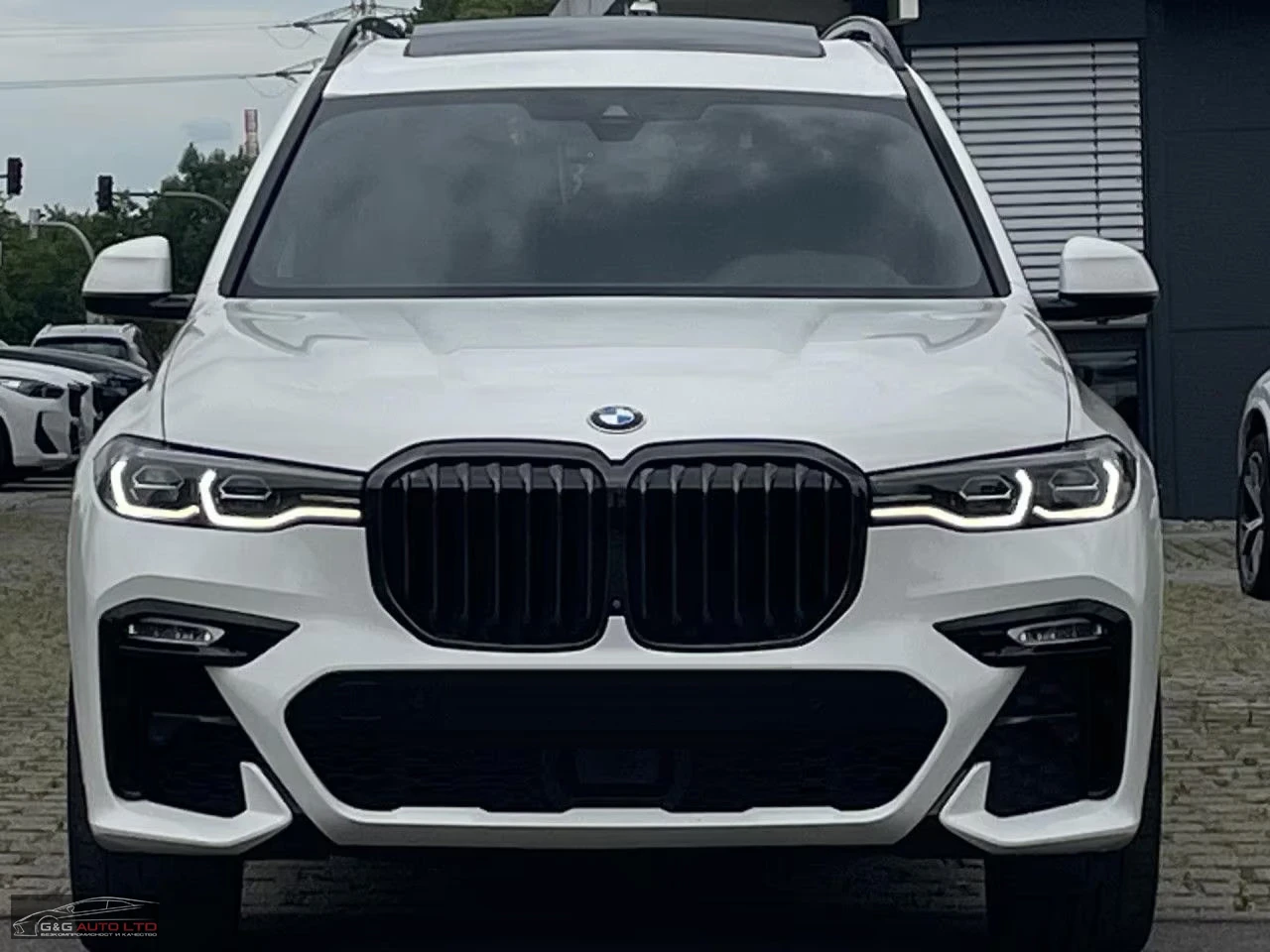 BMW X7 40d/xDRIVE/340HP/SOFTCLOSE/MSPORT/PANO/360/631z, снимка 2 - Автомобили и джипове - 55395934