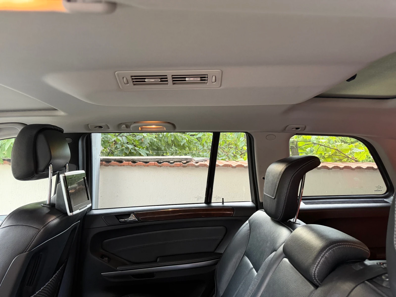 Mercedes-Benz GL 550, снимка 6 - Автомобили и джипове - 55795315