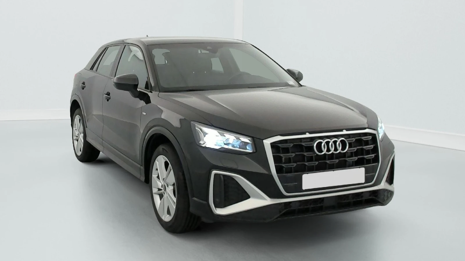 Audi Q2 35 TFSI S Line АВТОМАТИК КОЖА