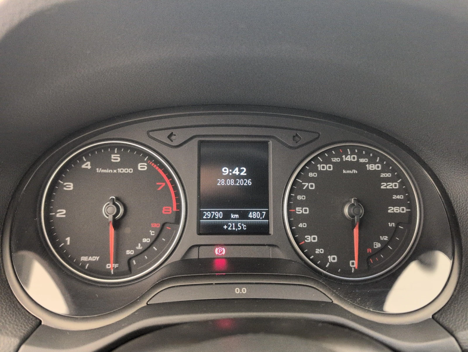 Audi Q2 35 TFSI S Line АВТОМАТИК КОЖА, снимка 13 - Автомобили и джипове - 56068039