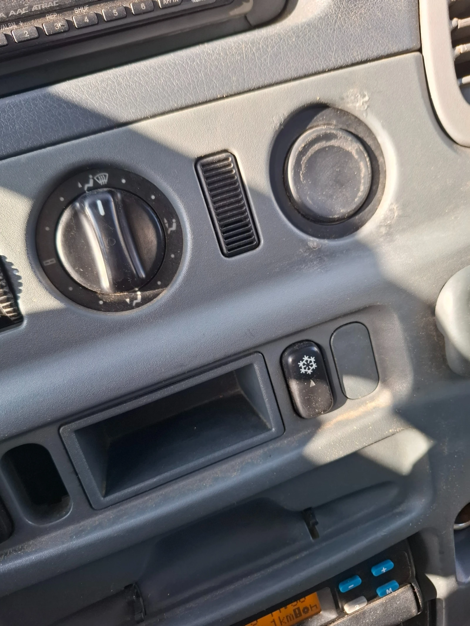 Mercedes-Benz Sprinter 413, снимка 8 - Бусове и автобуси - 56615673