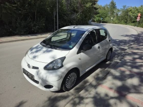 Toyota Aygo 1.0 VVTI 16V  Бензин, снимка 2