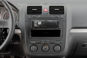 VW Golf 1.6 102, снимка 12