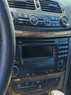 Mercedes-Benz E 240, снимка 12