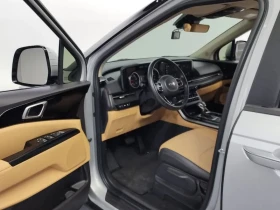 Kia Carnival 4th Gen 11-Seater Prestige, снимка 9