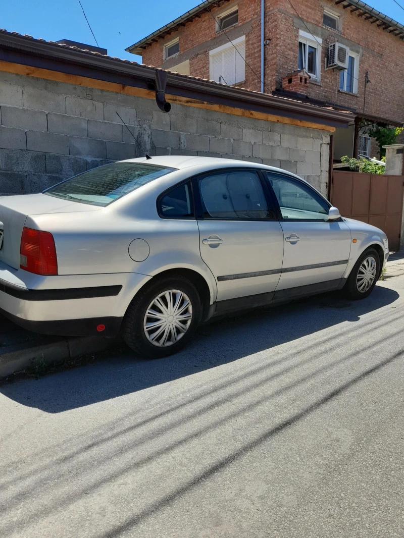 VW Passat B5 1.8 125 hp, снимка 6 - Автомобили и джипове - 47030090