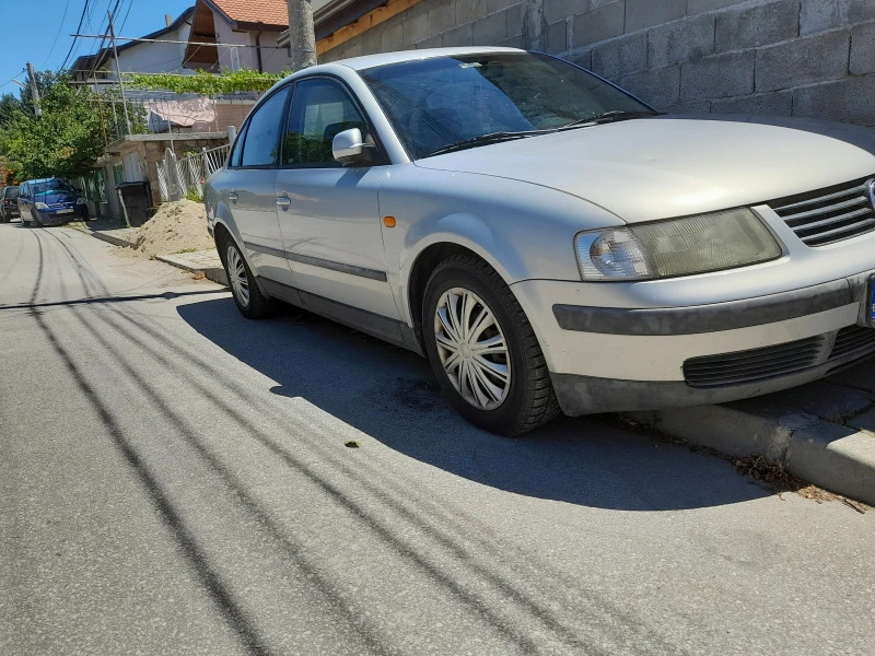 VW Passat B5 1.8 125 hp, снимка 2 - Автомобили и джипове - 47030090