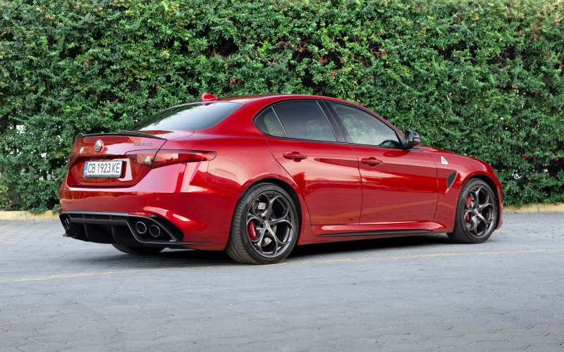 Alfa Romeo Giulia Quadrifoglio NERO EDIZIONE, снимка 6 - Автомобили и джипове - 47882050