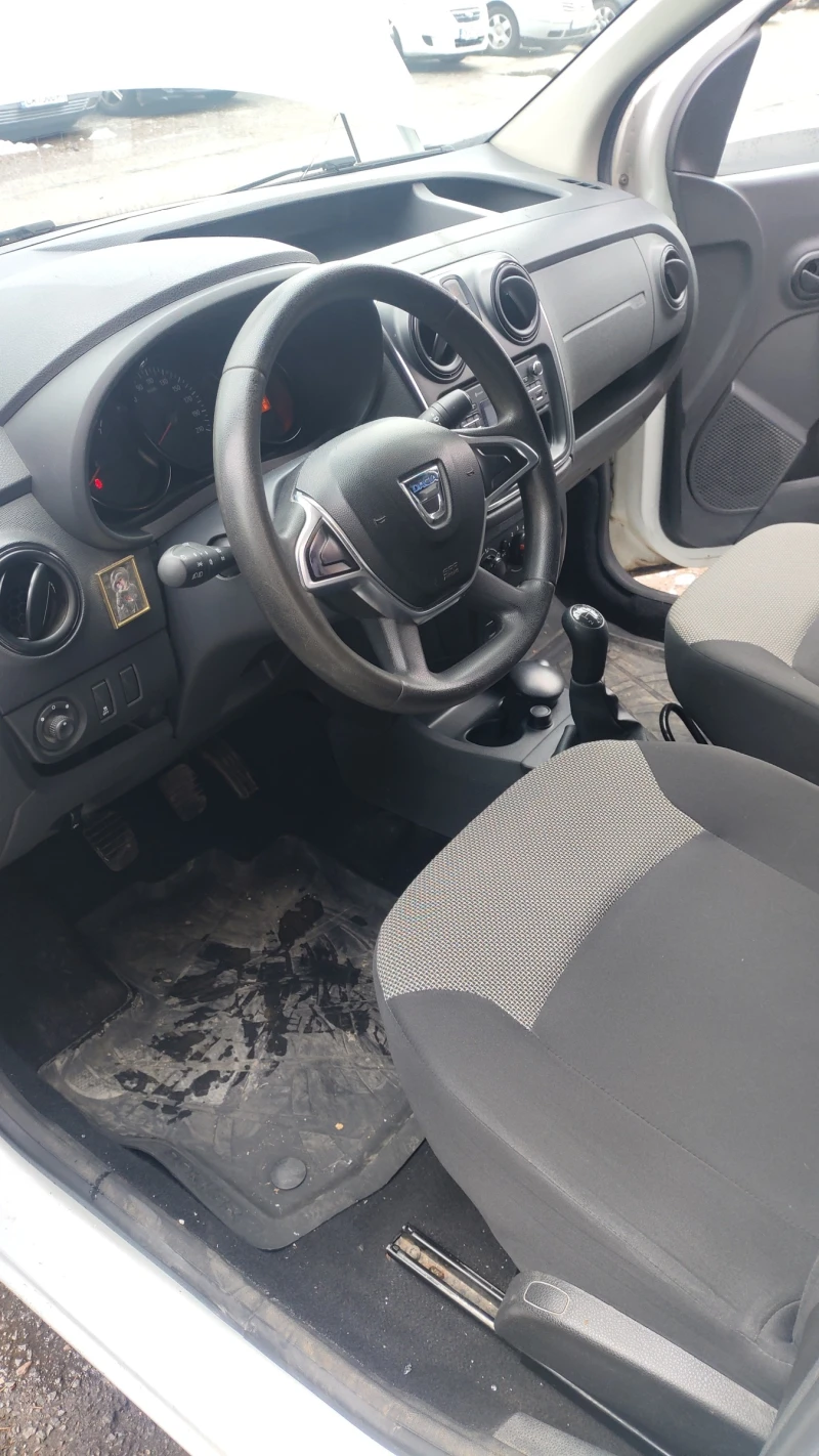 Dacia Dokker 1.5dci, снимка 8 - Автомобили и джипове - 48432254