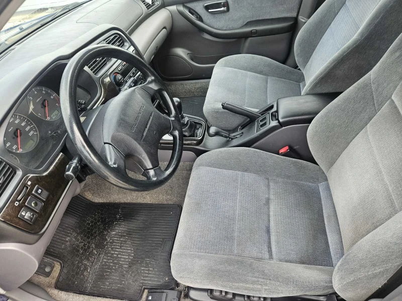 Subaru Legacy 4x4 2.0i , снимка 9 - Автомобили и джипове - 51922238
