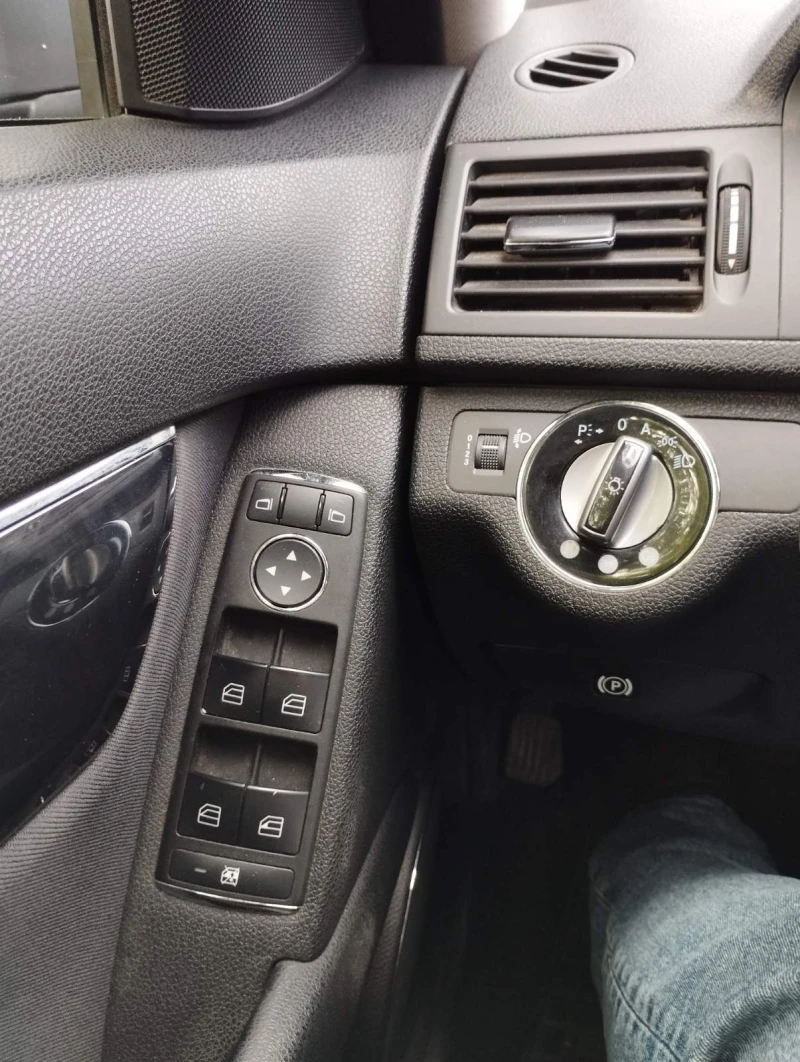 Mercedes-Benz C 200 2.2 CDI OM646, снимка 12 - Автомобили и джипове - 52666935