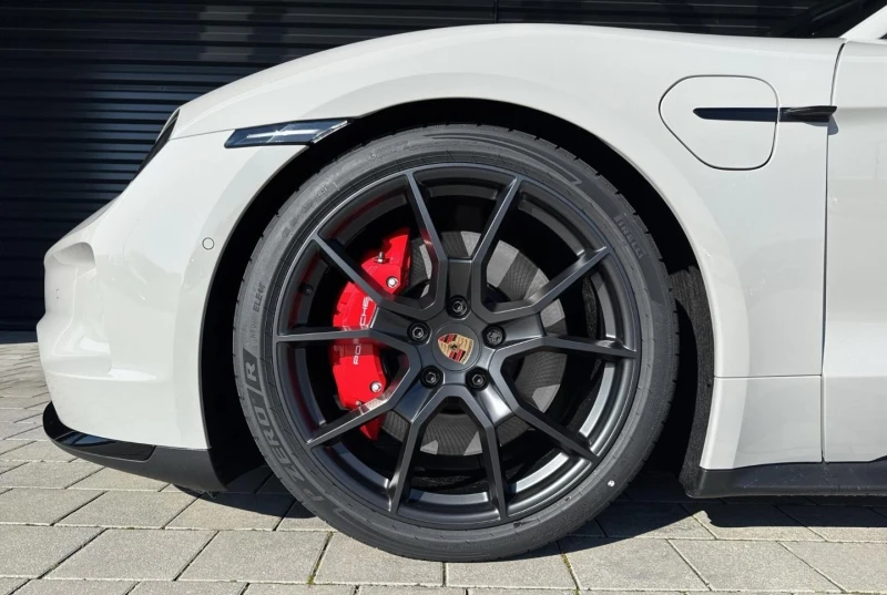 Porsche Taycan GTS CARBON HEAD UP BOSE 360 HD-MATRIX, снимка 5 - Автомобили и джипове - 52434180