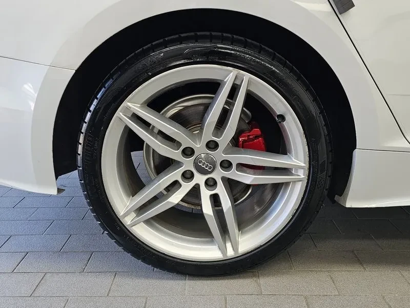 Audi A5 40 TFSI Quattro Premium Sportback, снимка 5 - Автомобили и джипове - 55816770