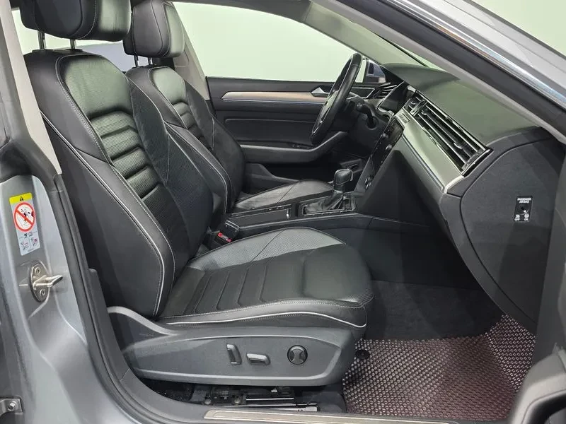 VW Arteon 2.0 TDI PREMIUM, снимка 11 - Автомобили и джипове - 55925609