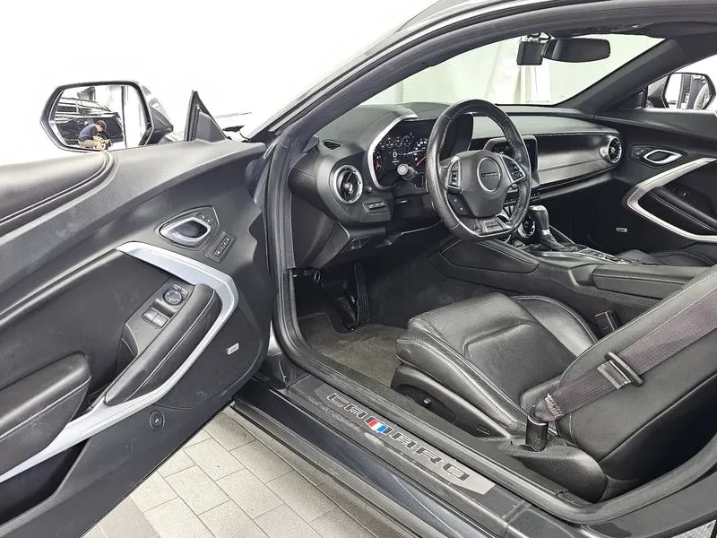 Chevrolet Camaro 6.2 - САМО 30% АВАНС, снимка 10 - Автомобили и джипове - 56224733