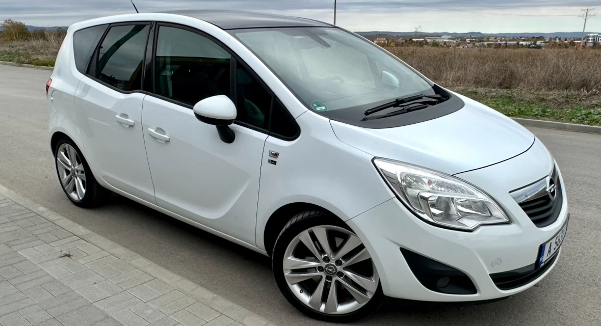 Opel Meriva B 1.7CDTI Регистрирана, Панорама, Подгрев, Теглич, - изображение 7