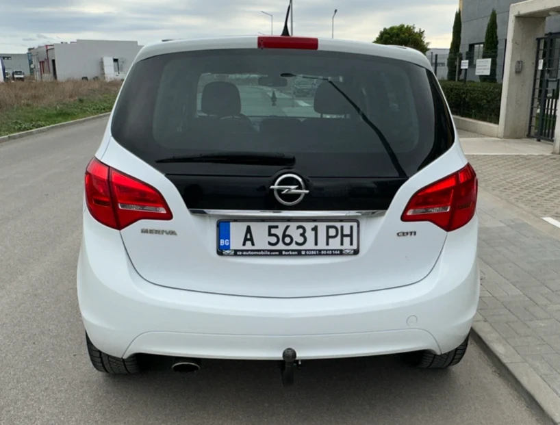 Opel Meriva B 1.7CDTI Регистрирана, Панорама, Подгрев, Теглич, - изображение 4