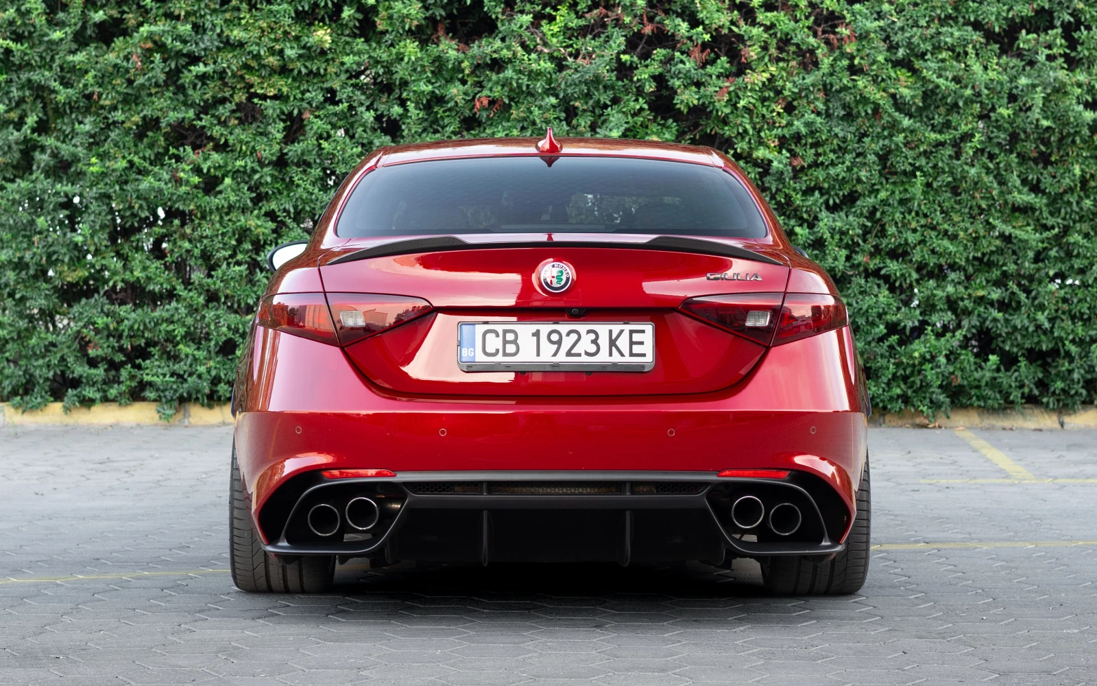 Alfa Romeo Giulia Quadrifoglio NERO EDIZIONE - изображение 8