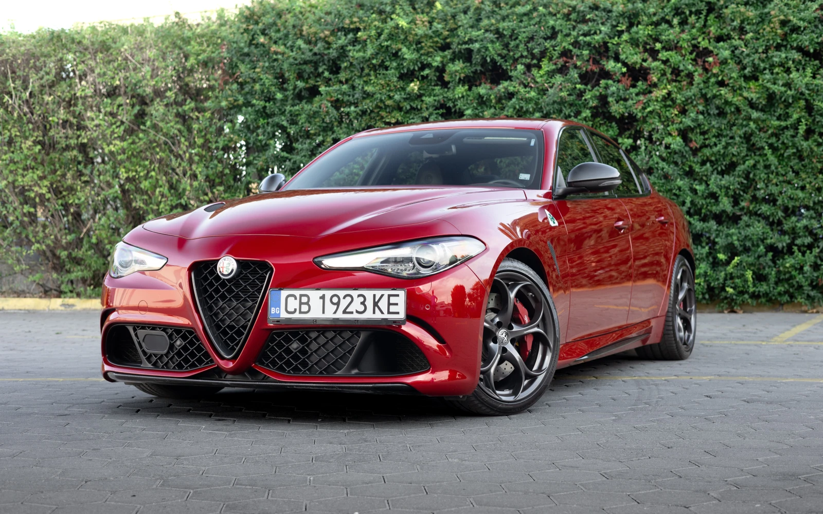 Alfa Romeo Giulia Quadrifoglio NERO EDIZIONE - изображение 2