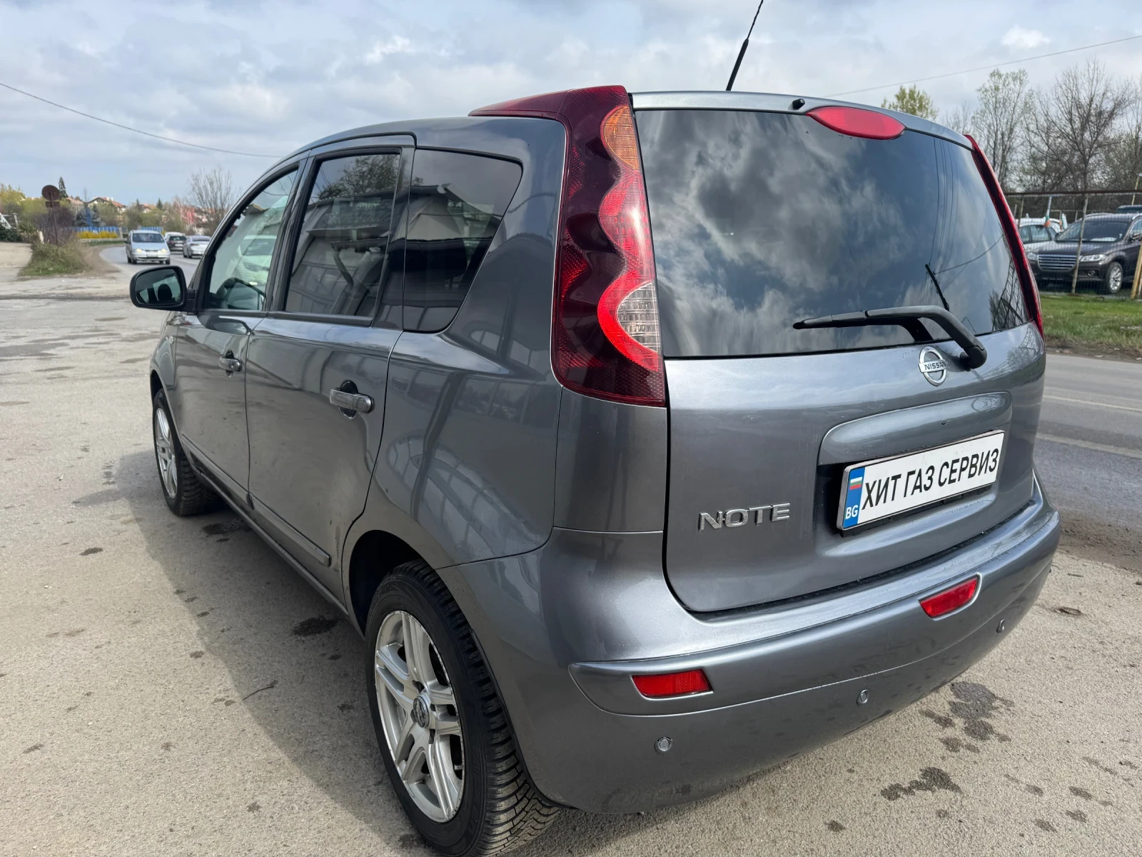 Nissan Note 1.6 16V - изображение 5