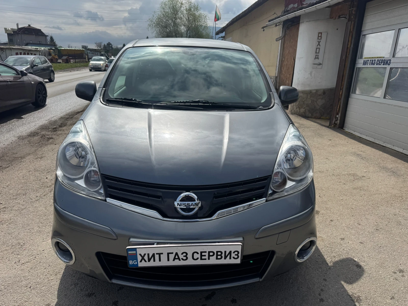 Nissan Note 1.6 16V - изображение 2