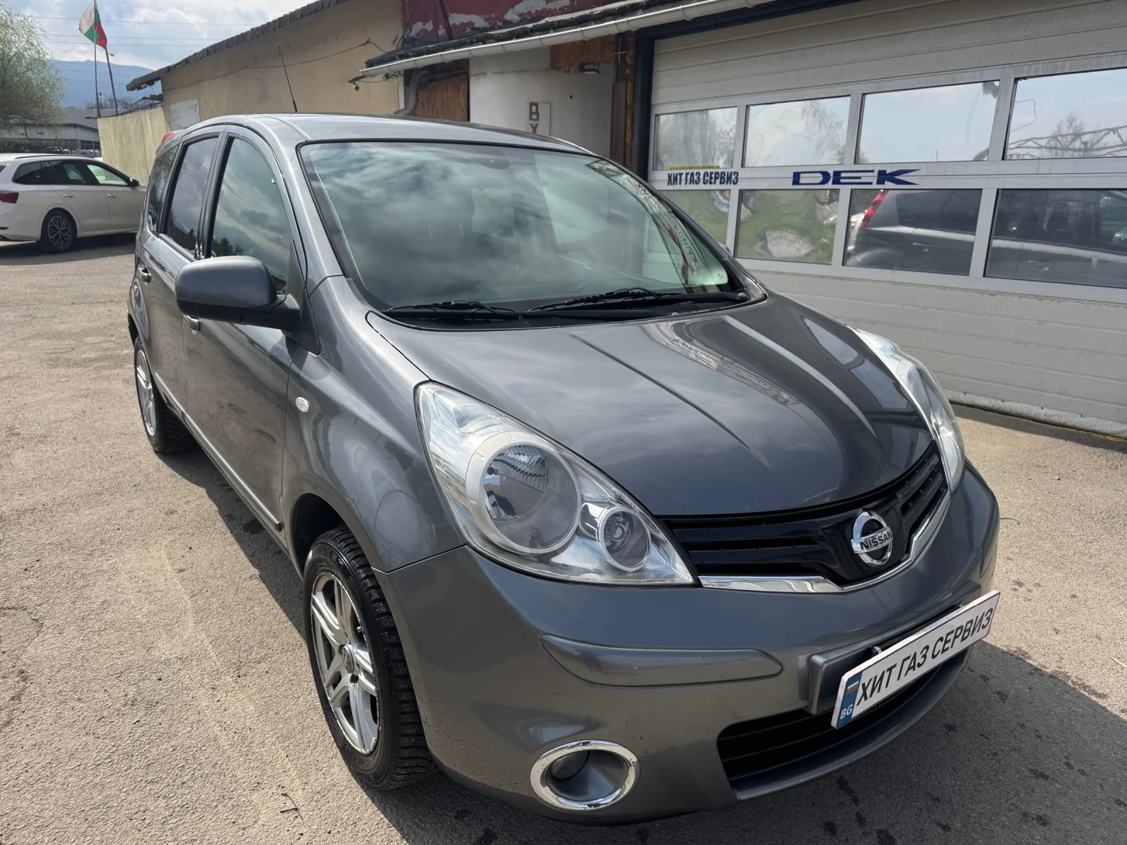 Nissan Note 1.6 16V - изображение 9