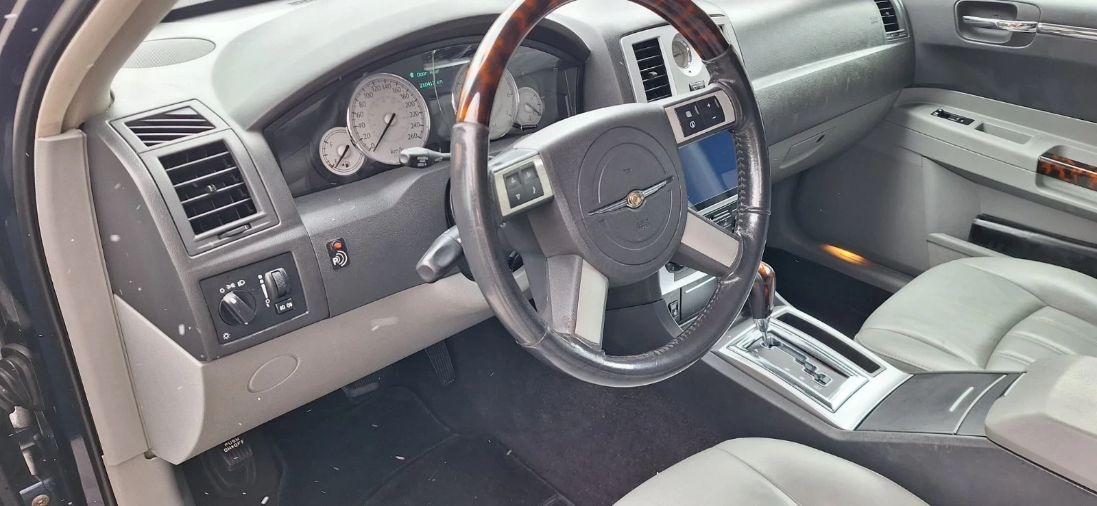 Chrysler 300c Комби - изображение 5