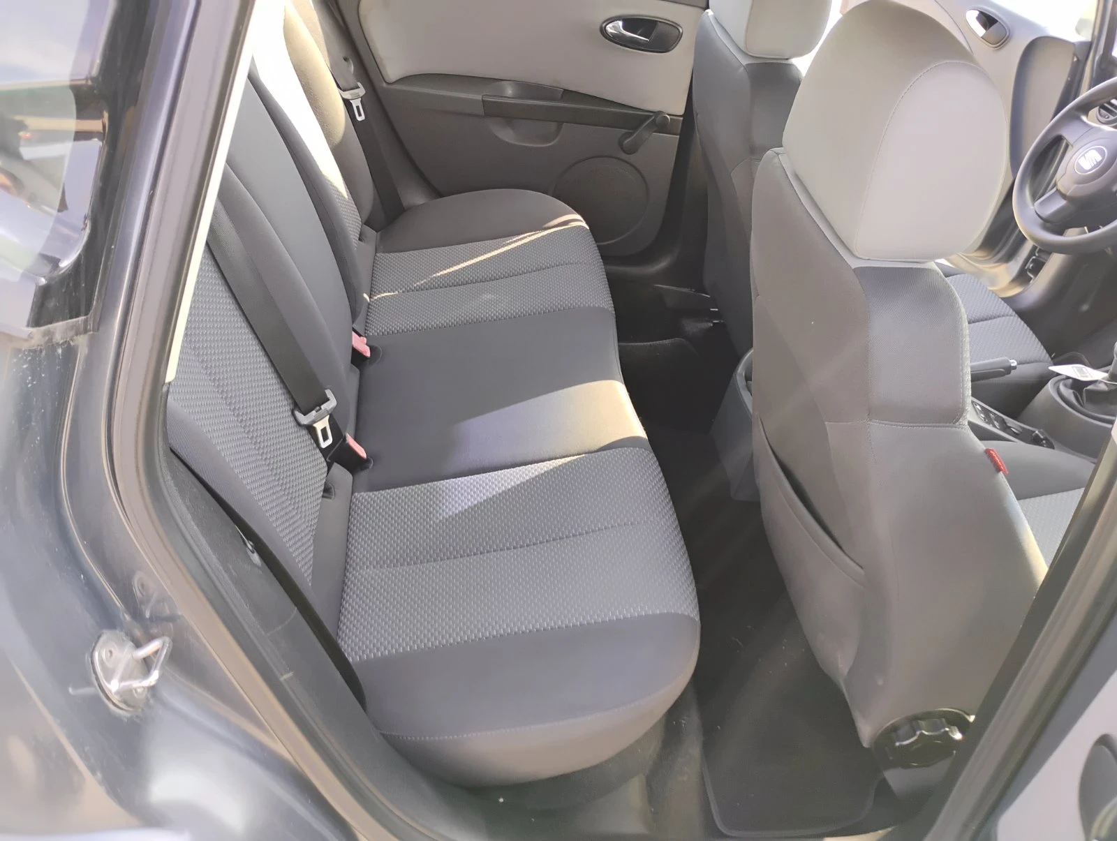 Seat Leon 1.9TDI* 105КС* КЛИМА*  - изображение 9