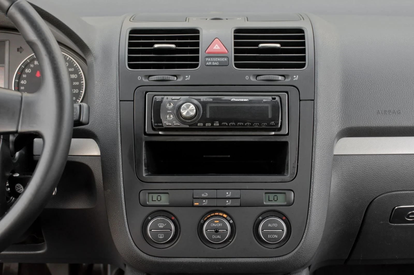 VW Golf 1.6 102 | Mobile.bg   12