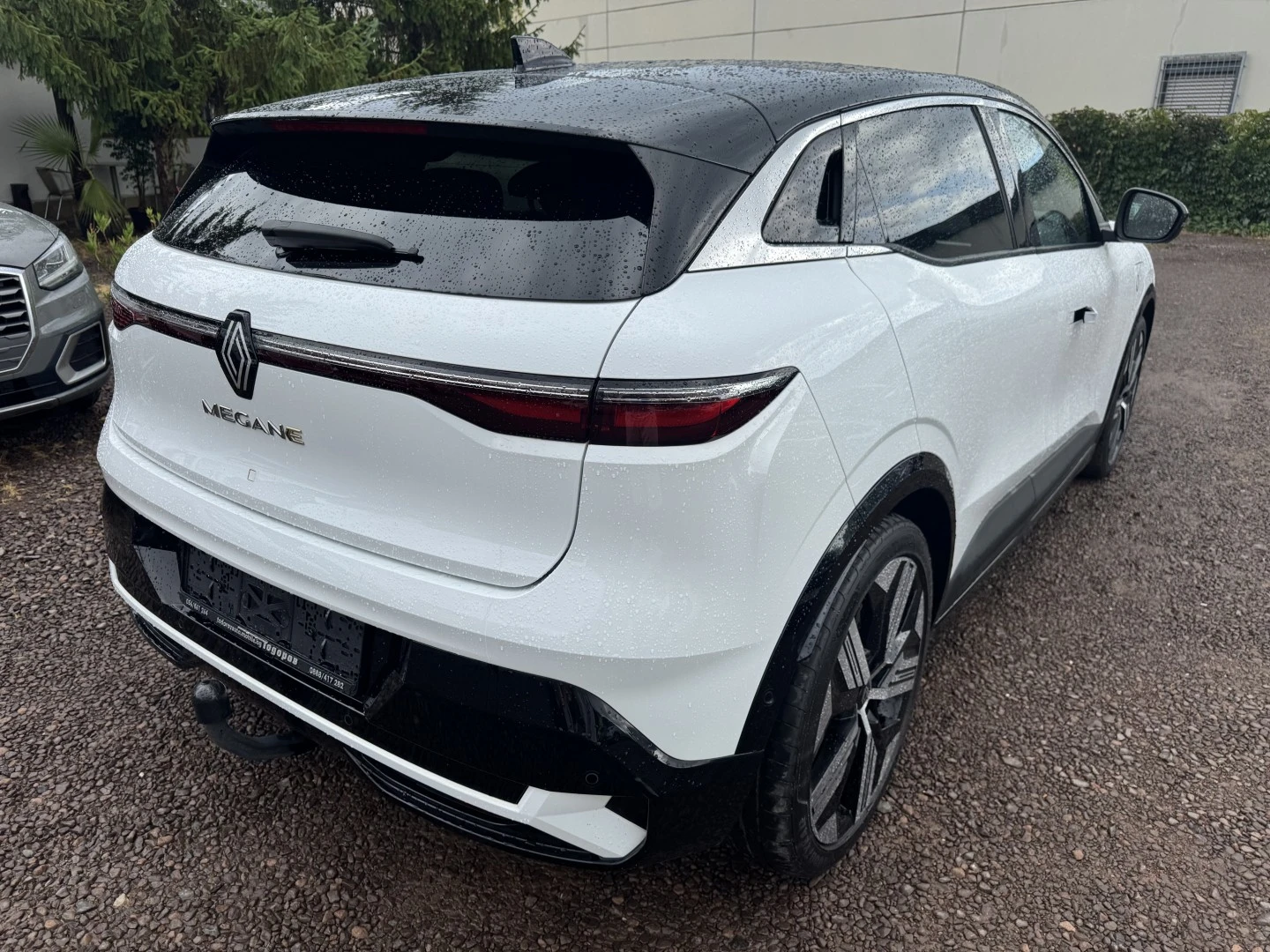 Renault Megane E-Tech EV60 Iconic - изображение 7