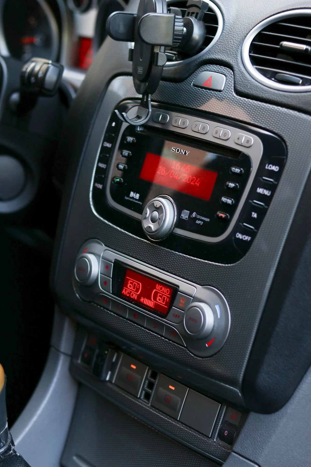 Ford Focus 2.0i LPG Keyless | Mobile.bg   9