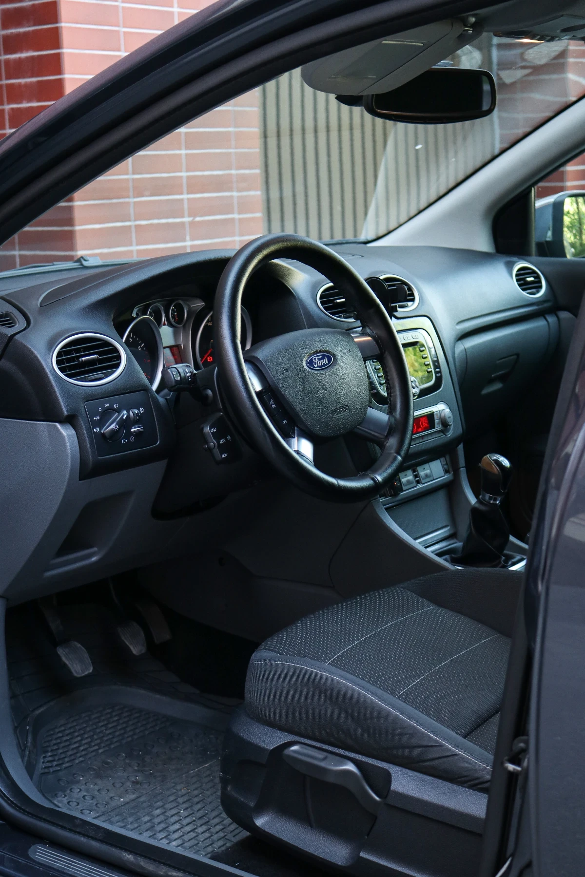 Ford Focus 2.0i LPG Keyless | Mobile.bg   12