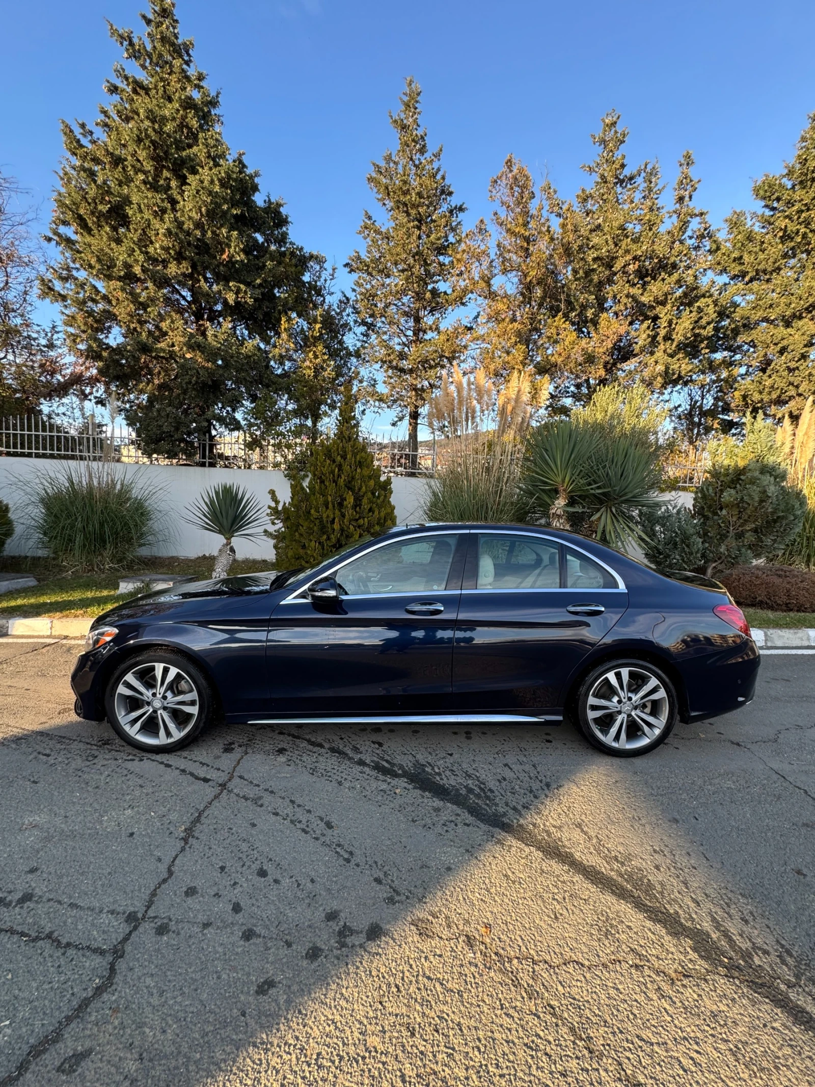 Mercedes-Benz C 300 4MATIC, снимка 7 - Автомобили и джипове - 53501284