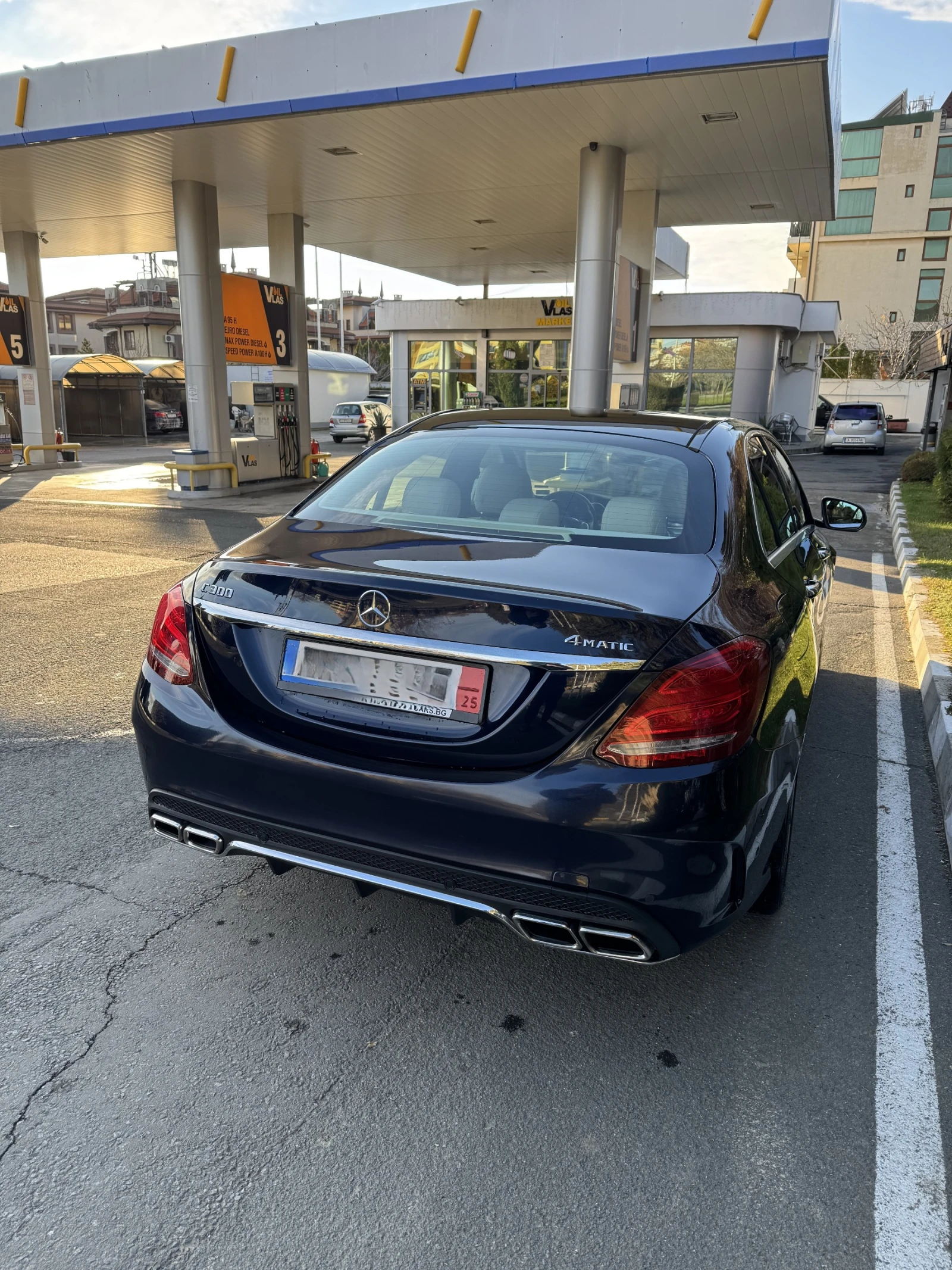 Mercedes-Benz C 300 4MATIC, снимка 5 - Автомобили и джипове - 53501284