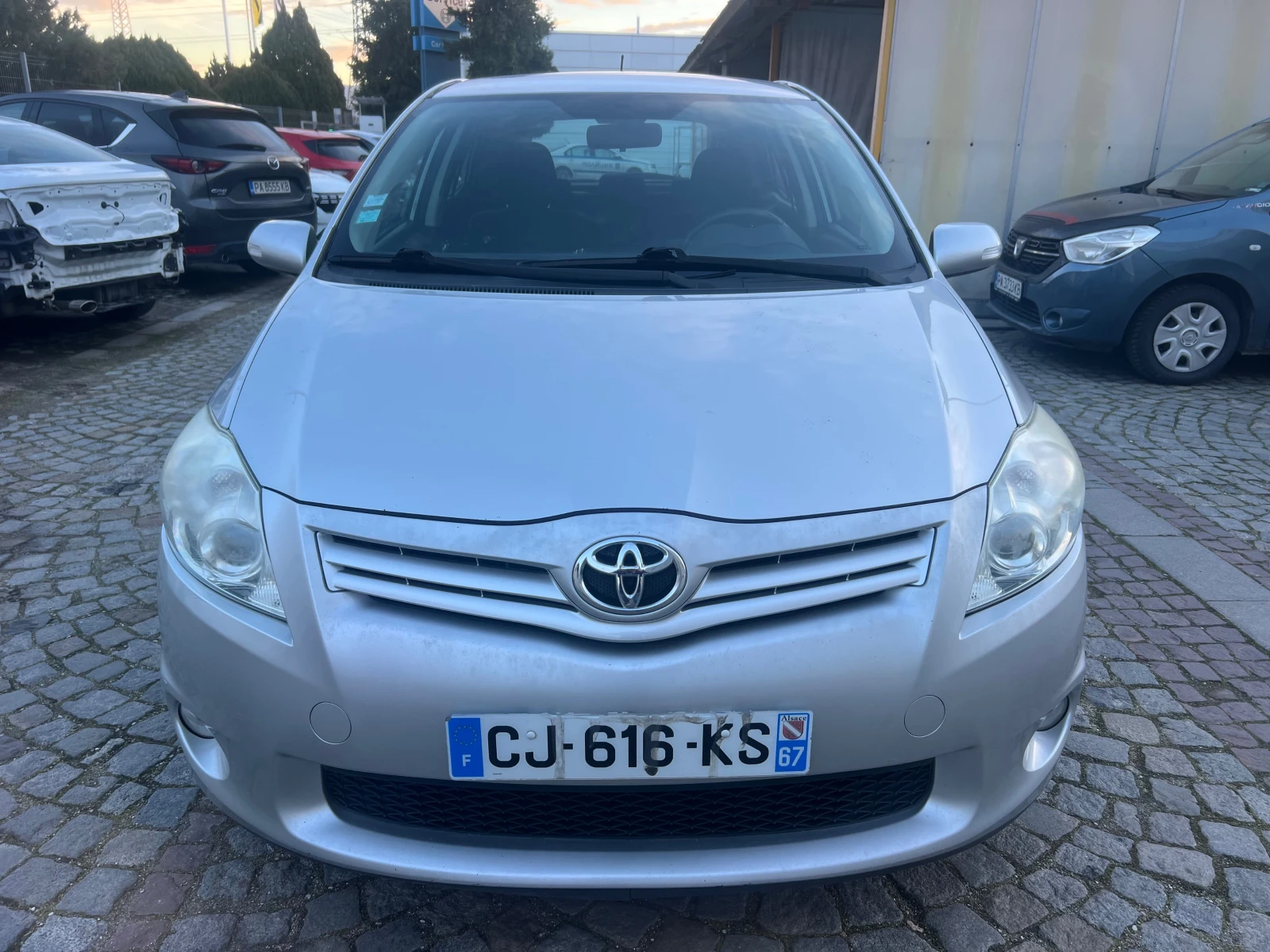 Toyota Auris 2.0 D-4D NAVI / FACELIFT - изображение 2