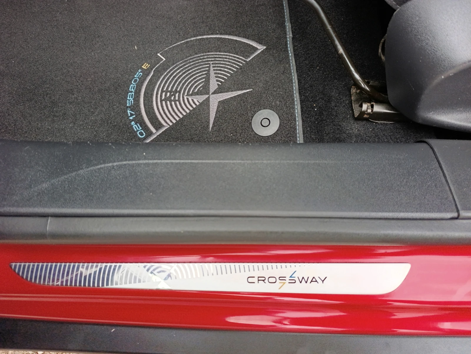 Peugeot 2008 1.2i 130�.�. | Mobile.bg � ����������� 17